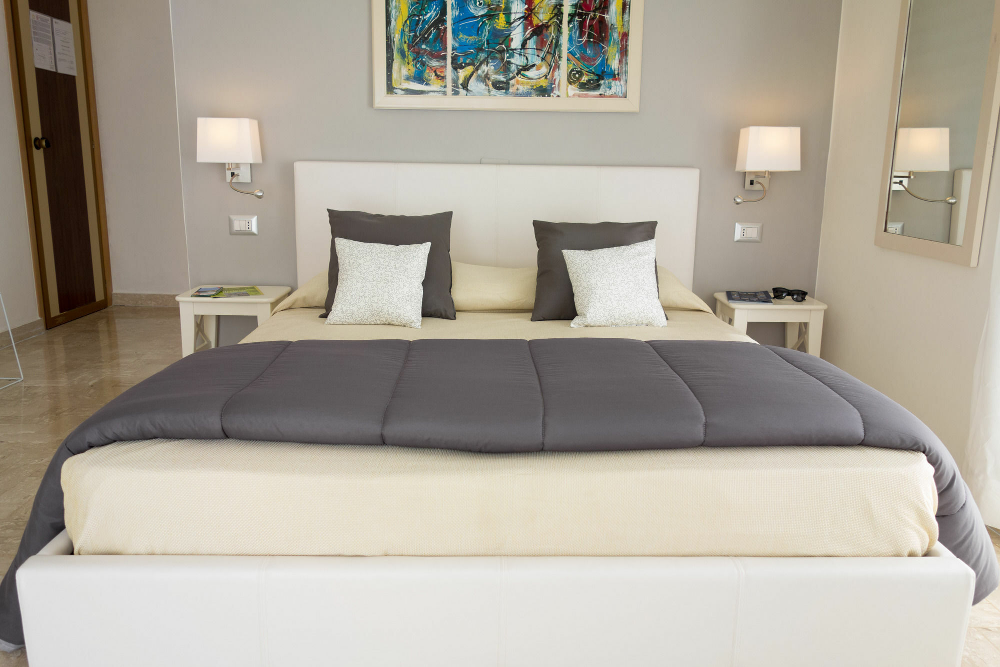 Minturnae Hotel سكوري المظهر الخارجي الصورة