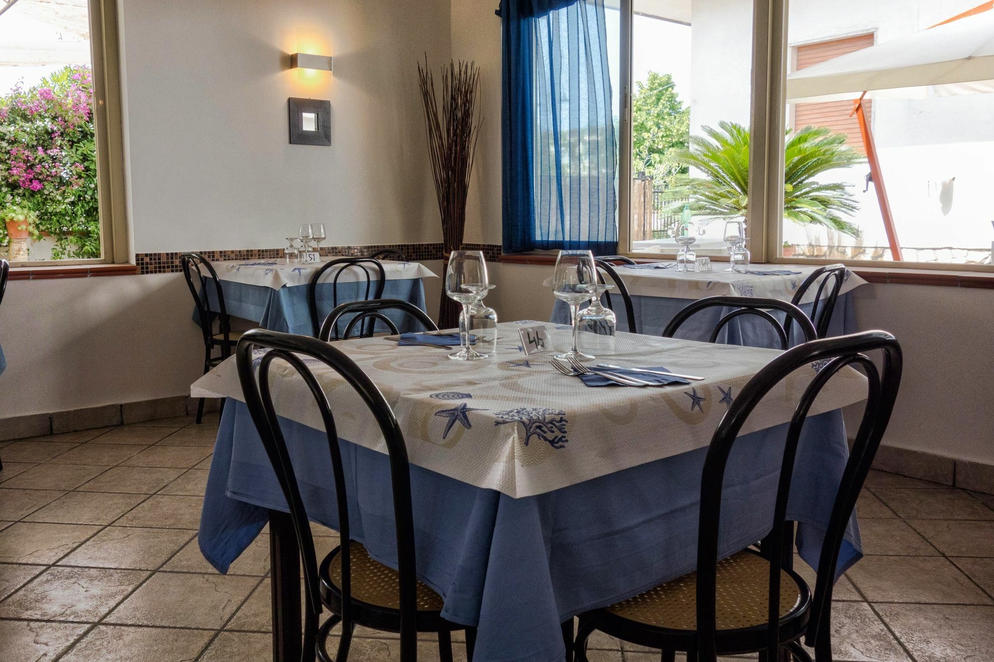 Minturnae Hotel سكوري المظهر الخارجي الصورة